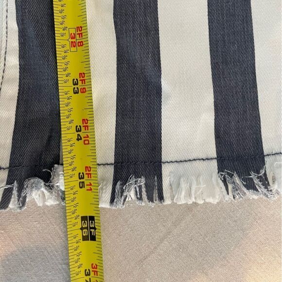 Wisteria Lane Bell Bottom Striped Jeans Size Medium - Picture 6 of 10